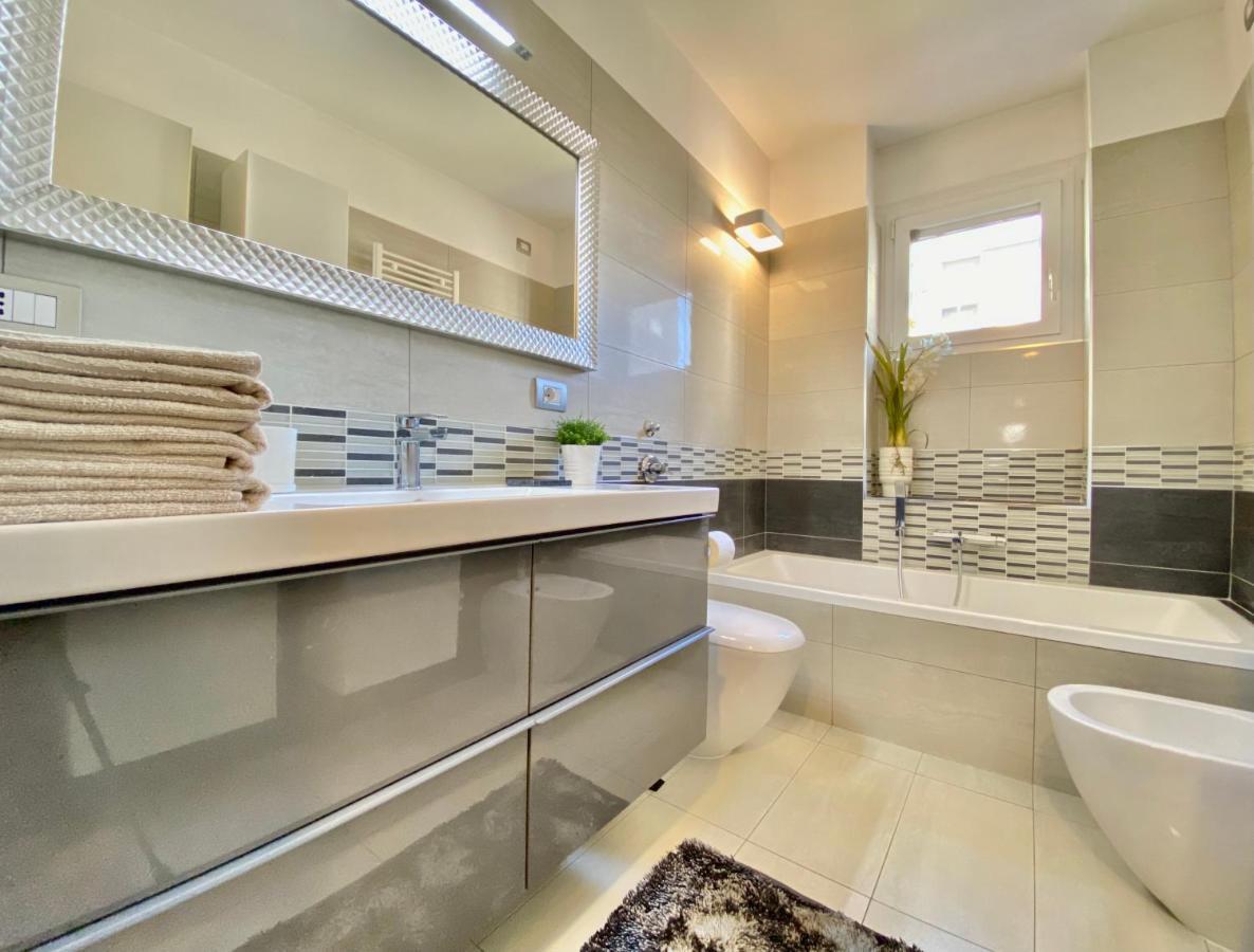 Future Apartments Bisceglie Milano Ngoại thất bức ảnh